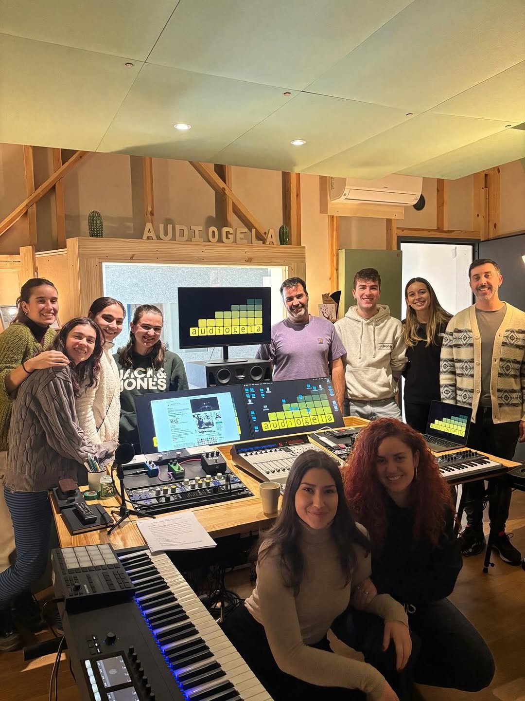 ⚠️ Berri onekin gatoz! Irrati sorkuntza hautazko irakasgaiko ikasleek podcast bat abiaraziko dute laster: 📻DRAMAdario📻&hellip;