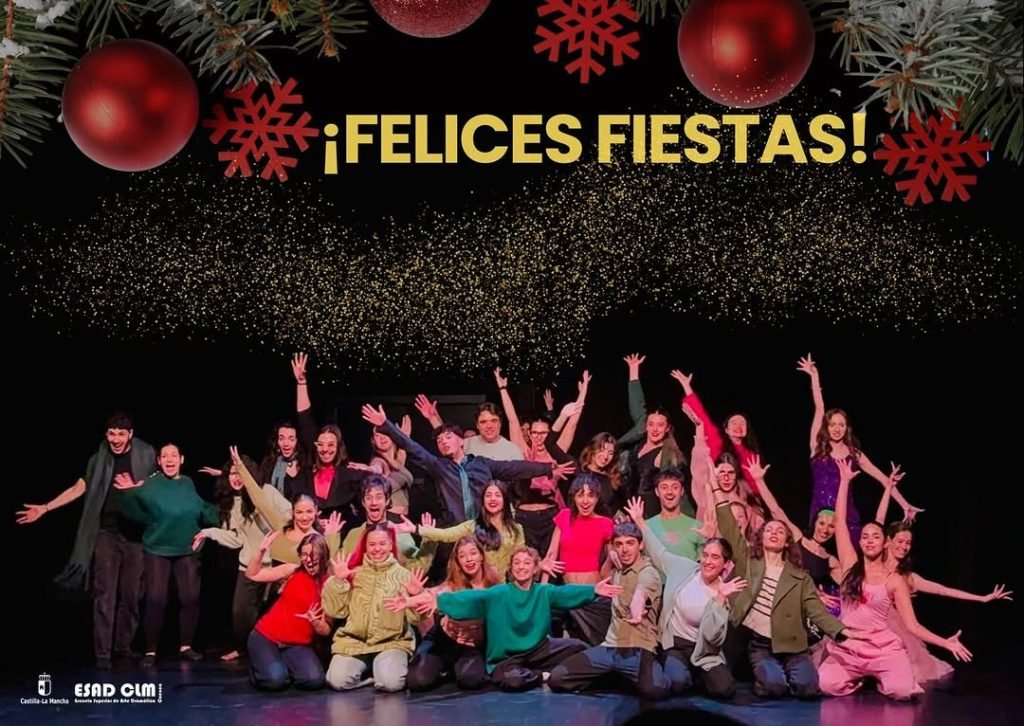 🎁🎄As&iacute; fue parte de la jornada de regalos art&iacute;sticos 🎭 de la @esad_clm 🥰 🗣️ Os deseamos unas felices fiestas y un de&hellip;