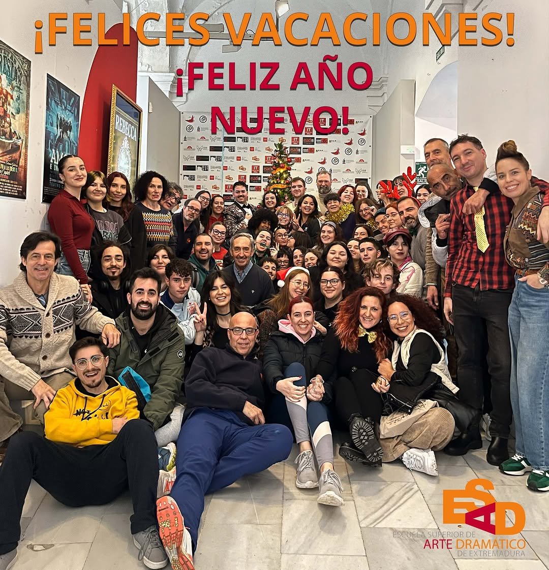 🎭CAMPANADAS 2026 📅Jueves 18 diciembre 🕖 11:50h. 📍En el hall de entrada junto a &laquo;Cacere&ntilde;o&raquo; 📣 El pasado jueves celebr&hellip;
