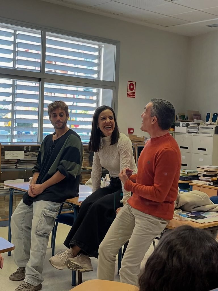 ✨ ENCUENTRO ENRIQUECEDOR EN LA ESAD MÁLAGA ✨ Esta mañana tuvimos el placer de contar con la presencia de Roko egresada d… ✨ ENCUENTRO ENRIQUECEDOR EN LA ESAD MÁLAGA ✨ Esta mañana tuvimos el placer de contar con la presencia de Roko egresada d…