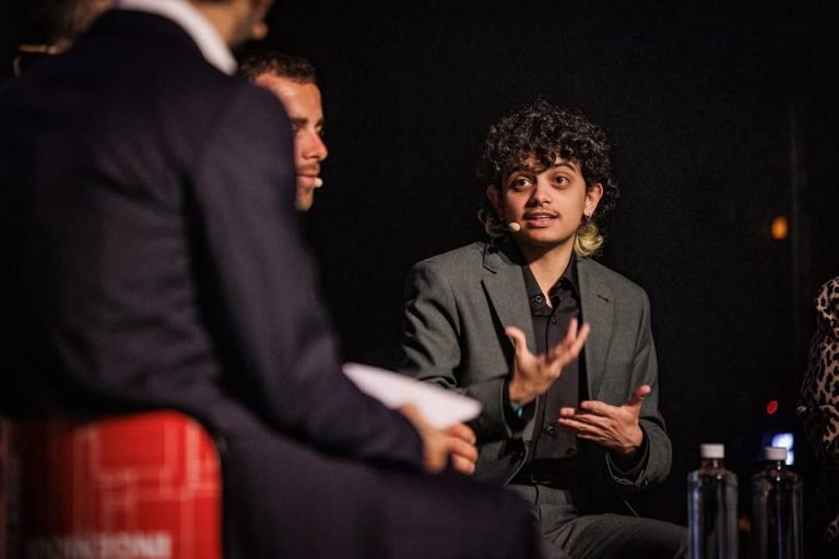 🌍🎭PREMIOS Y RECONOCIMIENTOS. Ian Ram&iacute;rez, egresado en Interpretaci&oacute;n, recibi&oacute; el pasado mes de diciembre el reconocimi&hellip;