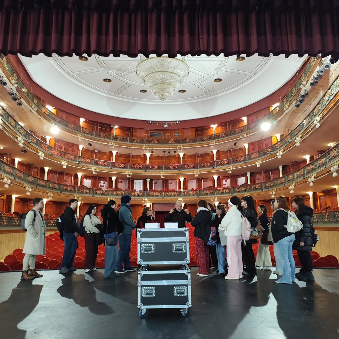 El alumnado de Espacio Esc&eacute;nico y Regidur&iacute;a de la @esad.cordoba ha disfrutado de una visita guiada al Gran Teatro de C&oacute;r&hellip;