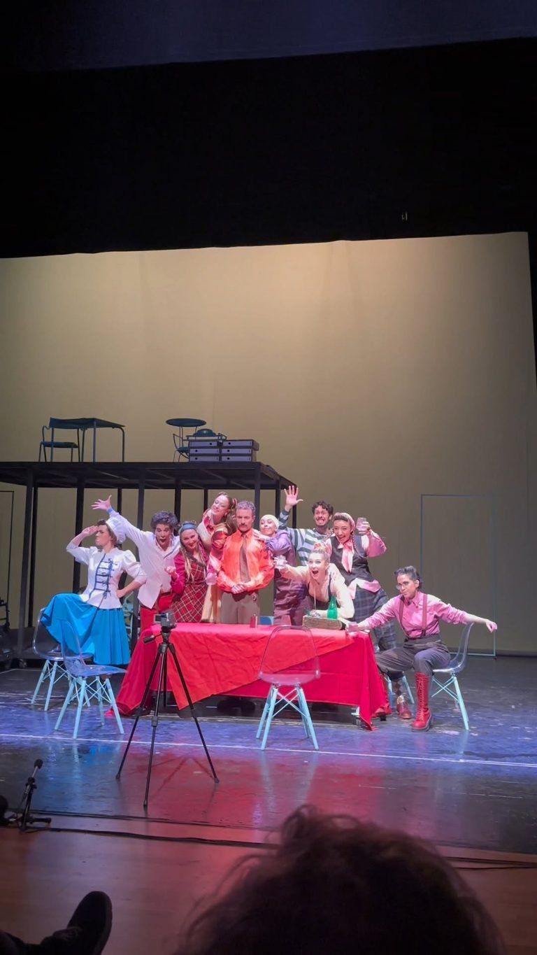 🎭 El invernadero, de Harold Pinter, presentado en el Taller de Escenificación Optativa de la ESAD Málaga, bajo la direc… 🎭 El invernadero, de Harold Pinter, presentado en el Taller de Escenificación Optativa de la ESAD Málaga, bajo la direc…